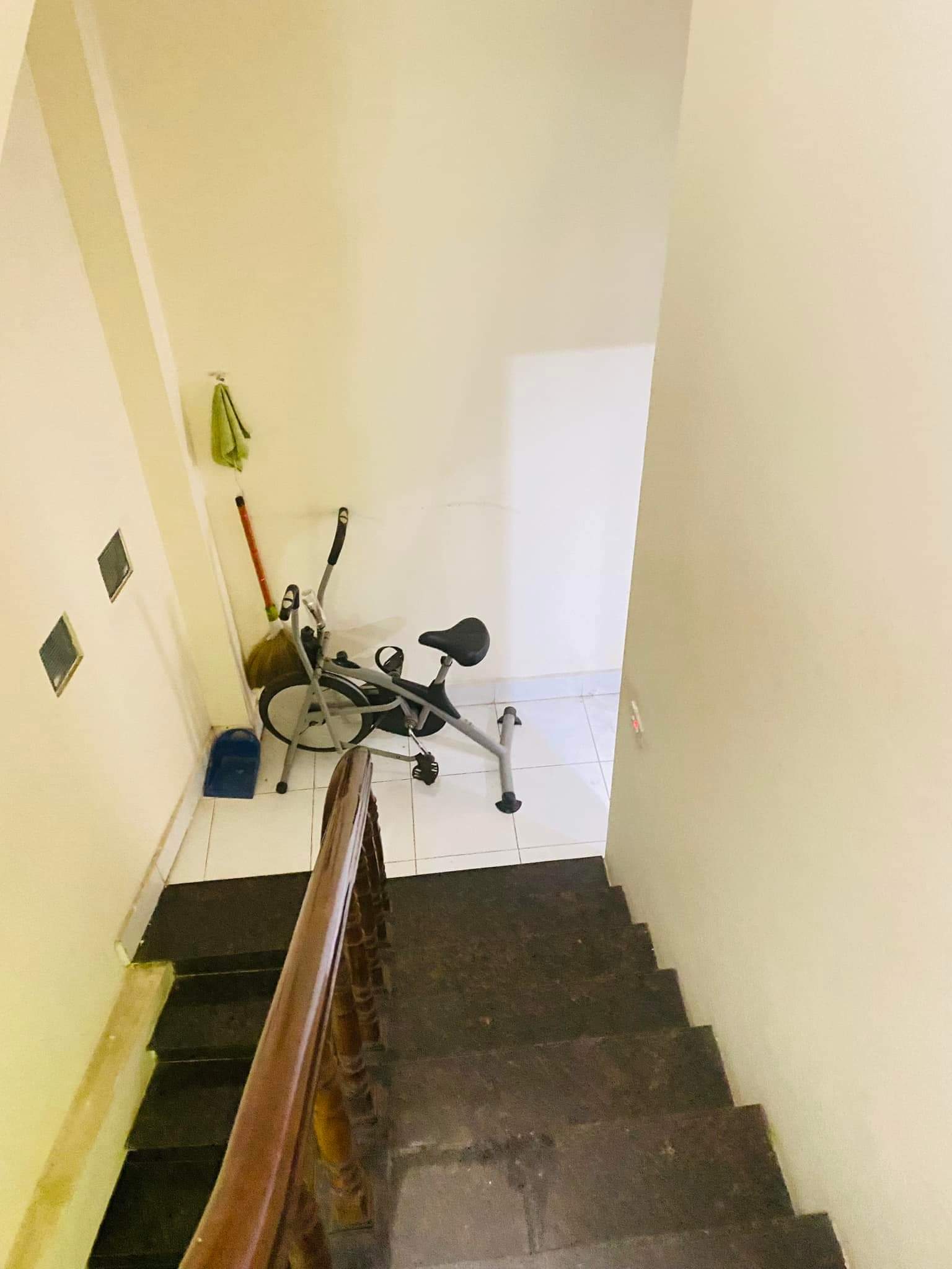 Bán nhà riêng Đầu phố Triều Khúc, Thanh Xuân, 35m2 x 4 tầng, gần phố, nhà mặt ngõ, ngõ thẳng