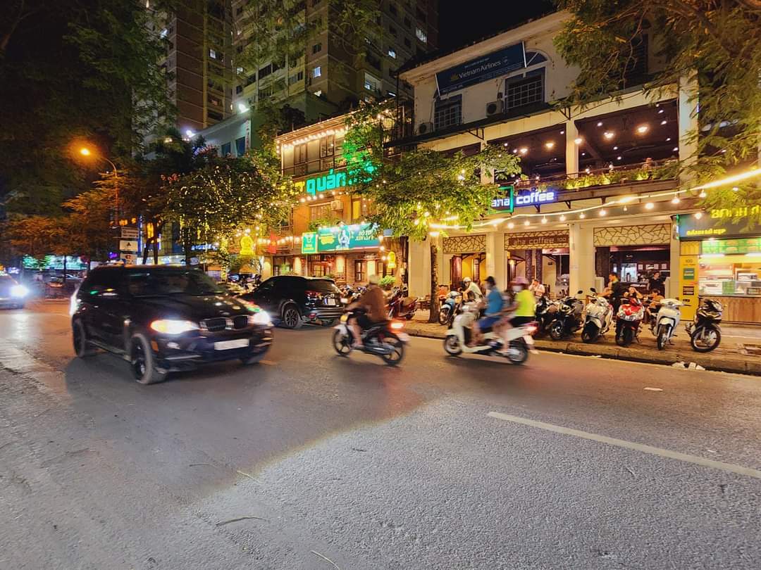 THÁI THỊNH 2 - ĐỐNG ĐA. BIỆT THỰ SIÊU ĐẸP 2 MẶT NGÕ - Ô TÔ VÀO NHÀ - NỘI THẤT TIỀN TỶ, Diện tích 90M2 4 TẦNG MT 6M