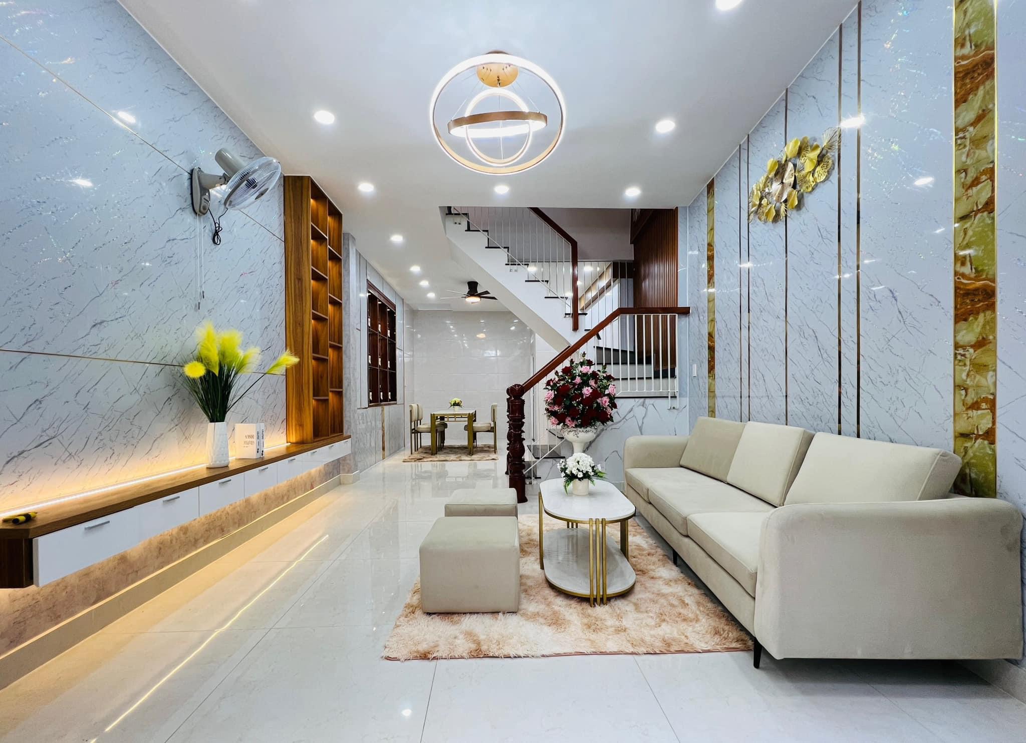 Địa chỉ: đường số 3 p9 ,nhà phố siêu phẩm tuyệt đẹp.