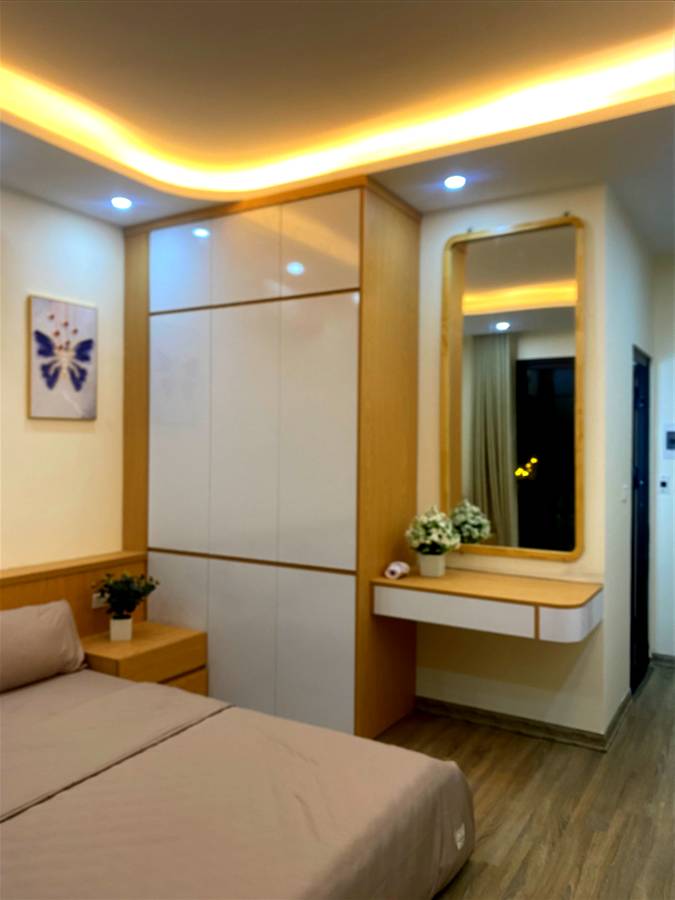 Cần bán nhà Phố Trạm vĩnh tuy long biên hà nội