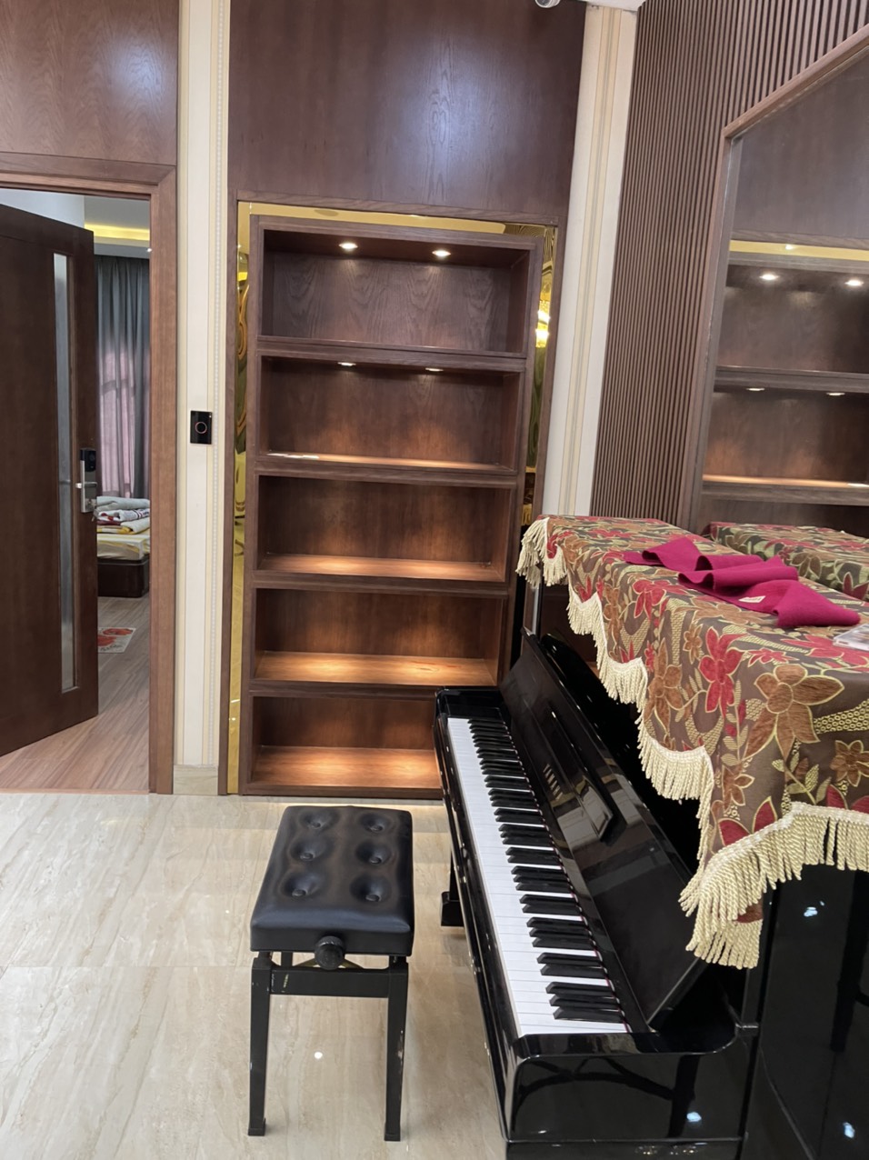 Shophouse cao cấp đường Mê Linh-mặt tiền siêu đẹp 5m-3 tầng rộng rãi