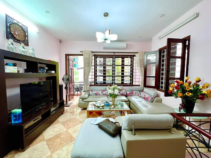 SIÊU PHẨM 41m2 MỄ TRÌ THƯỢNG- NGÕ NÔNG 5 TẦNG 4PN TẶNG NỘI THÁT 3.9 TỶ