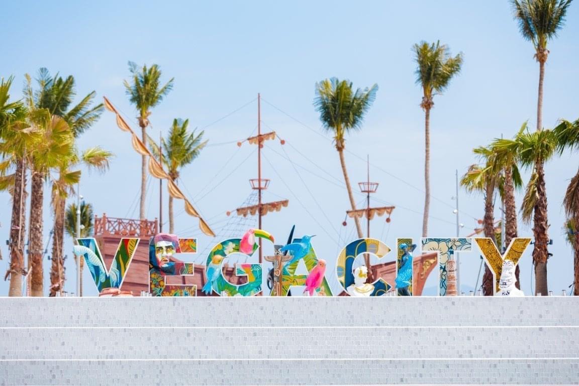 Hiện em đang có một số quỹ căn đặc biệt Shophouse_Vega_City_Nha_Trang vị trí VIP, căn góc, kề góc, trục đường Phạm Văm Đồng