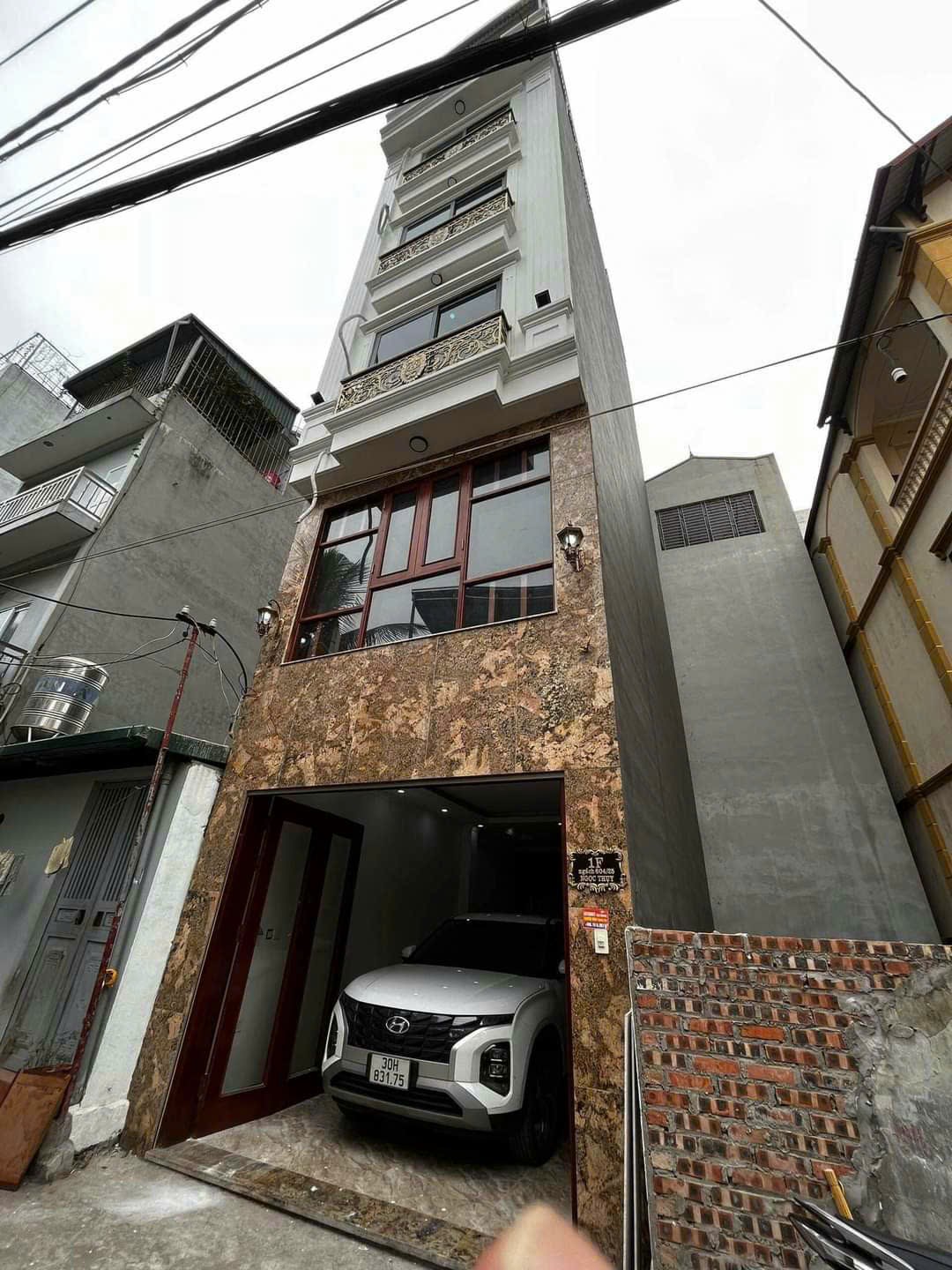 BÁN NHÀ 6 TẦNG THANG MÁY NGỌC THUỴ DÂN XÂY ĐẦY ĐỦ NỘI THẤT NGÕ Ô TÔ 7 CHỖ 7.15 TY