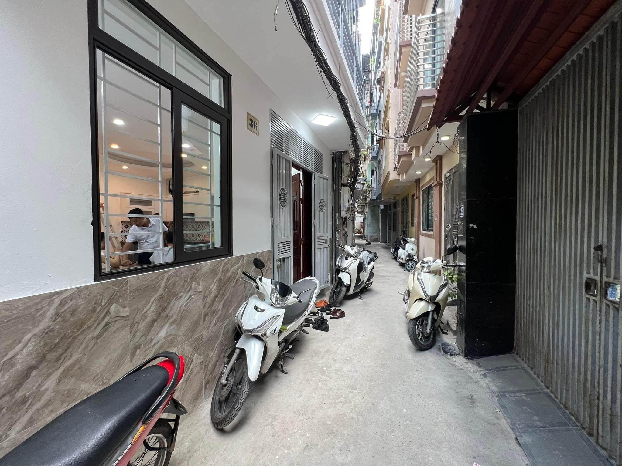 BÁN NHÀ TRUNG TÂM ĐỐNG ĐA - NGÕ THOÁNG - ĐẦY ĐỦ CÔNG NĂNG - NHỈNH 4 TỶ