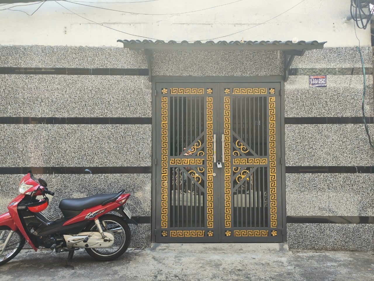 Nhà lô góc, 2 mặt tiền ,mới đẹp kv Q6