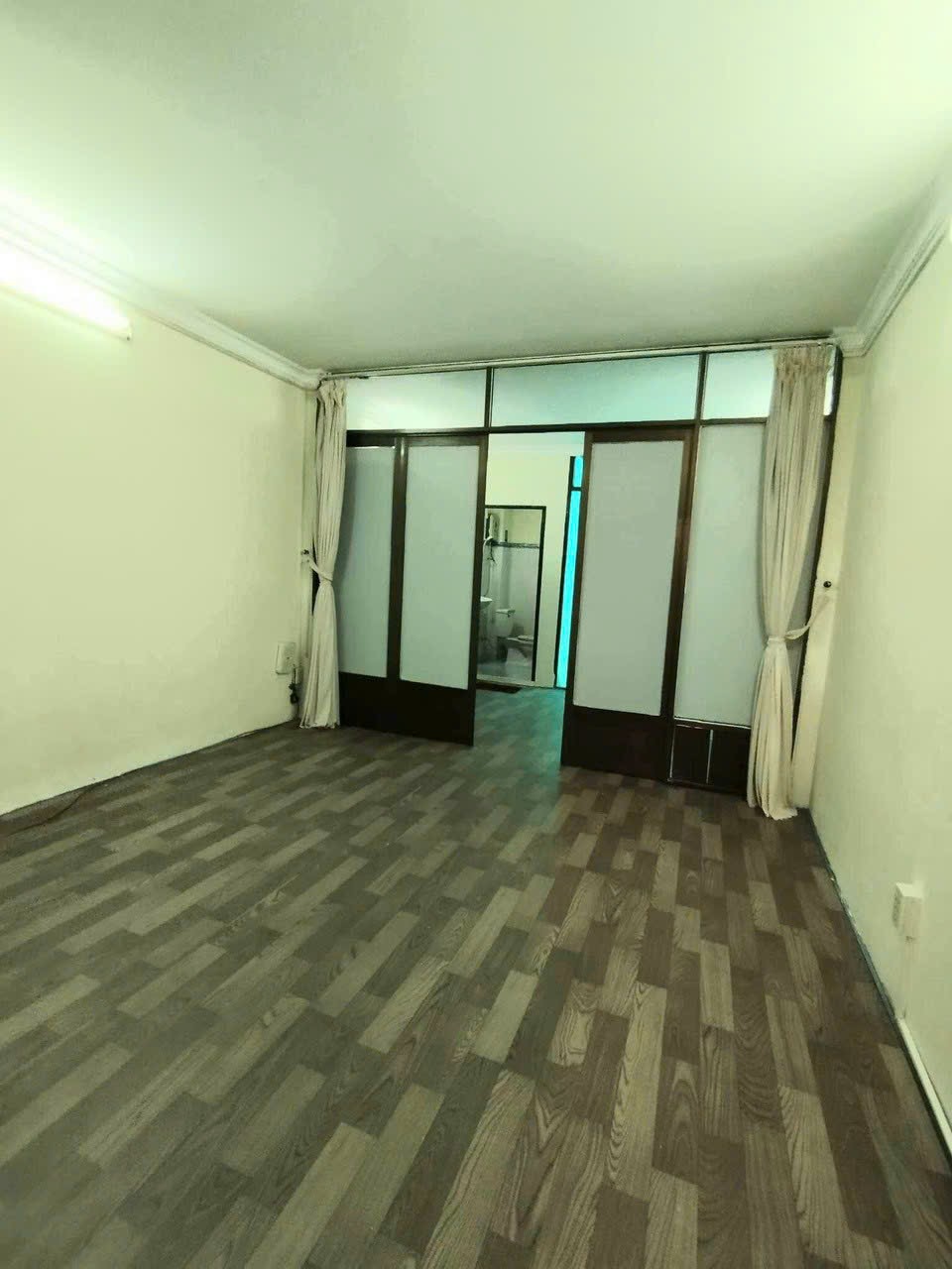 NHÀ NGON DÀNH CHO KHÁCH CÓ TÀI CHÍNH NHỎ - KHÁCH MUA CHO THUÊ GIỮ TIỀN Q.TÂN PHÚ