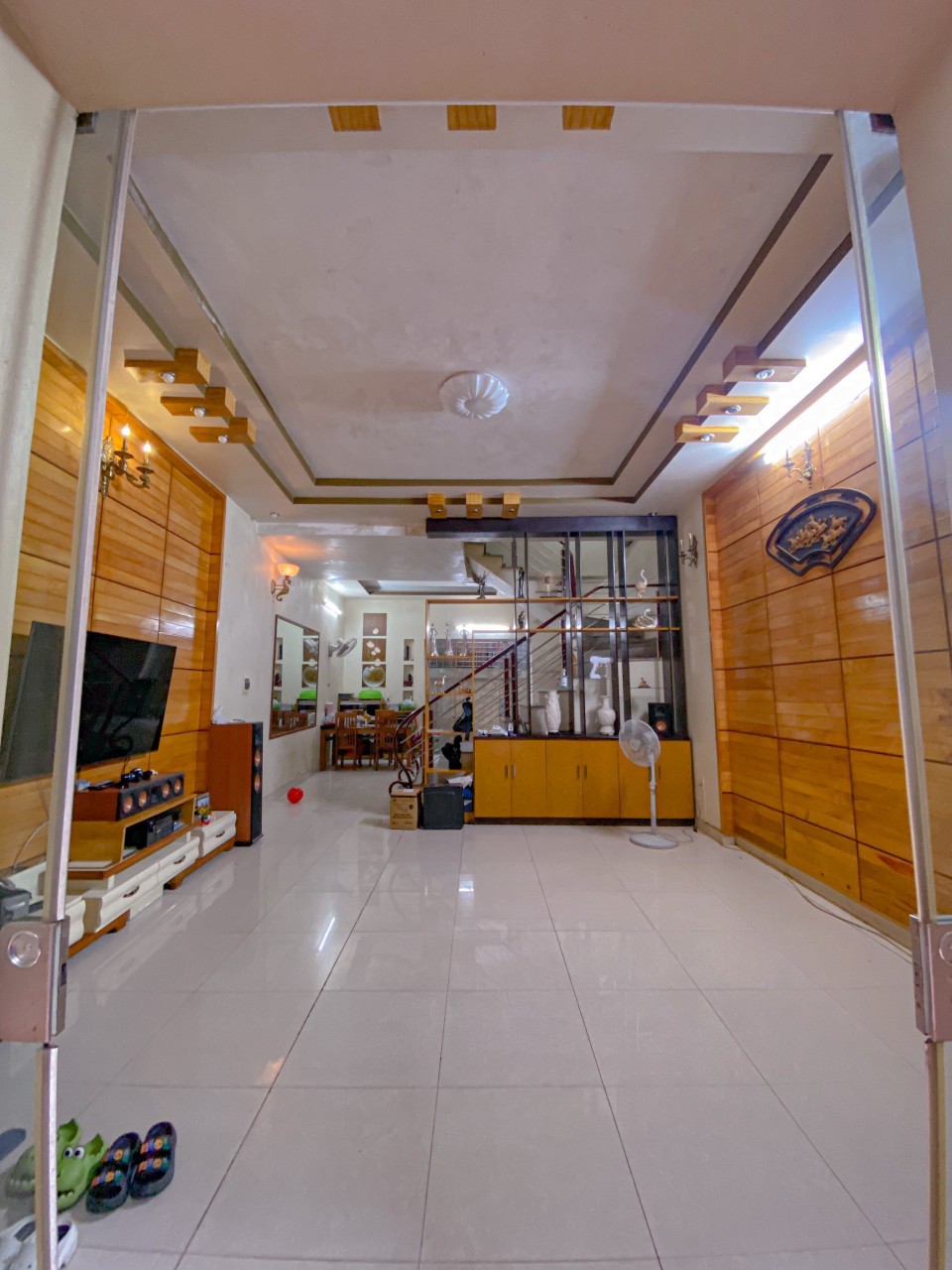 Bán nhà dân xây độc lập phố Vĩnh Tiến, Lê Chân, diện tích 60m 4 tầng, GIÁ 3.35 tỉ ngõ ô.tô