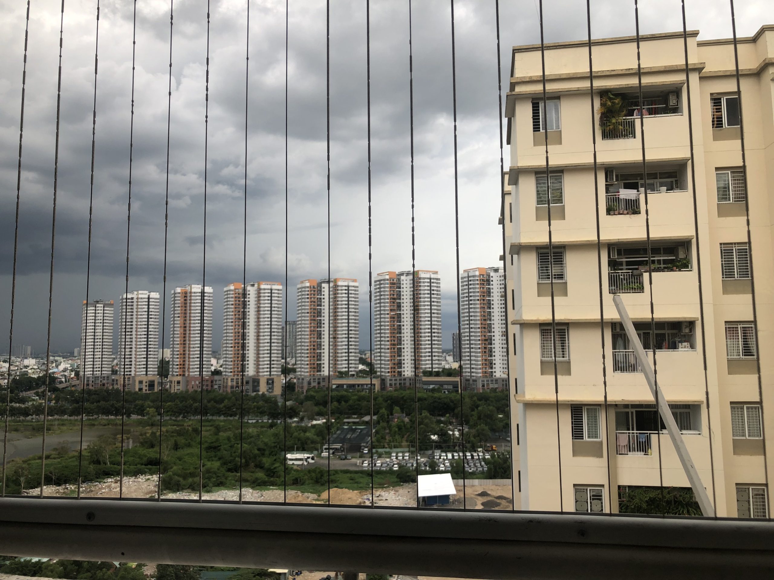 Mình là chính chủ cần cho thuê căn 2PN 2wc CC Bình Khánh full nội thất.