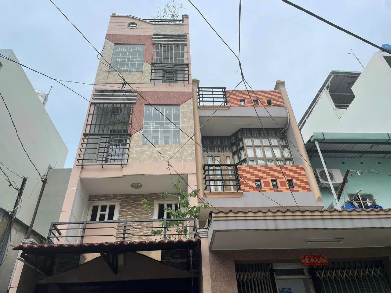 HOÀ BÌNH Q11 - HẺM XE HƠI TRÁNH- THÔNG HOÀ BÌNH, KHUÔNG ViỆT- 5 TẦNG- 5.2 TỶ- VỪA Ở VỪA KINH DOANH