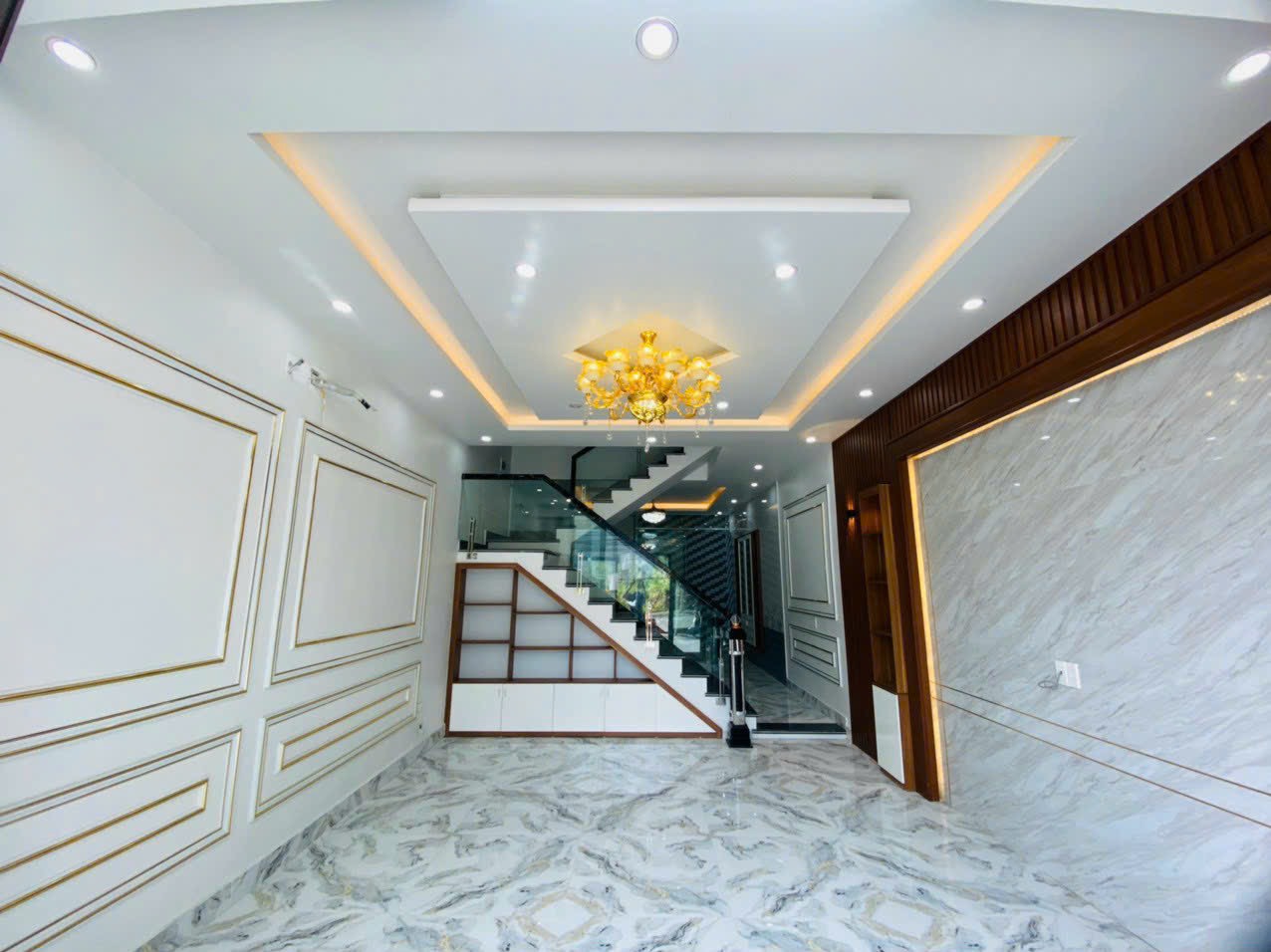 CT cho thuê nhà 4 Tầng mặt đường Đằng Hải 60 M giá 8 tr