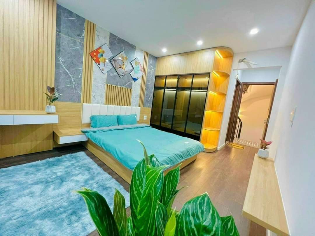 NHÀ MỚI NGỌC THUỴ LONG BIÊN PHÂN LÔ - Ô TÔ ĐỖ CỬA 5 TẦNG 3 NGỦ - NGÕ NÔNG NGẮN - HẠ TẦNG ĐẸP - FULL NỘI THẤT CHỈ 3TY85