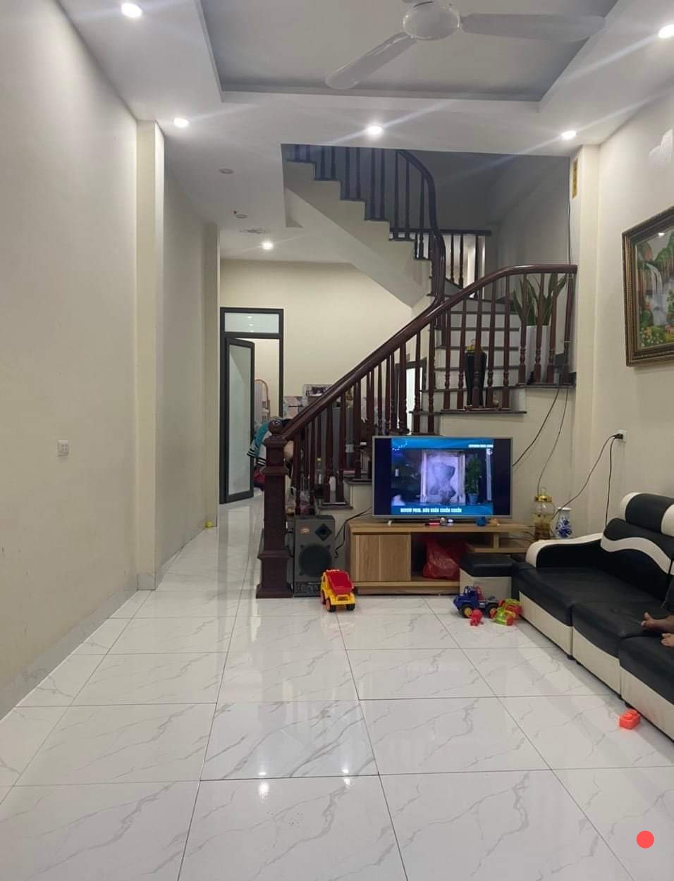 Nhà Biên Giang 1.tỷ 850 tr oto đỗ cửa.