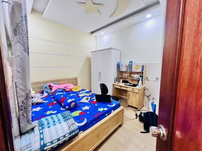 Nhà đẹp gần CMT8, Quận 10, 4 tầng 4PN, 46m2, chỉ 5 tỷ X