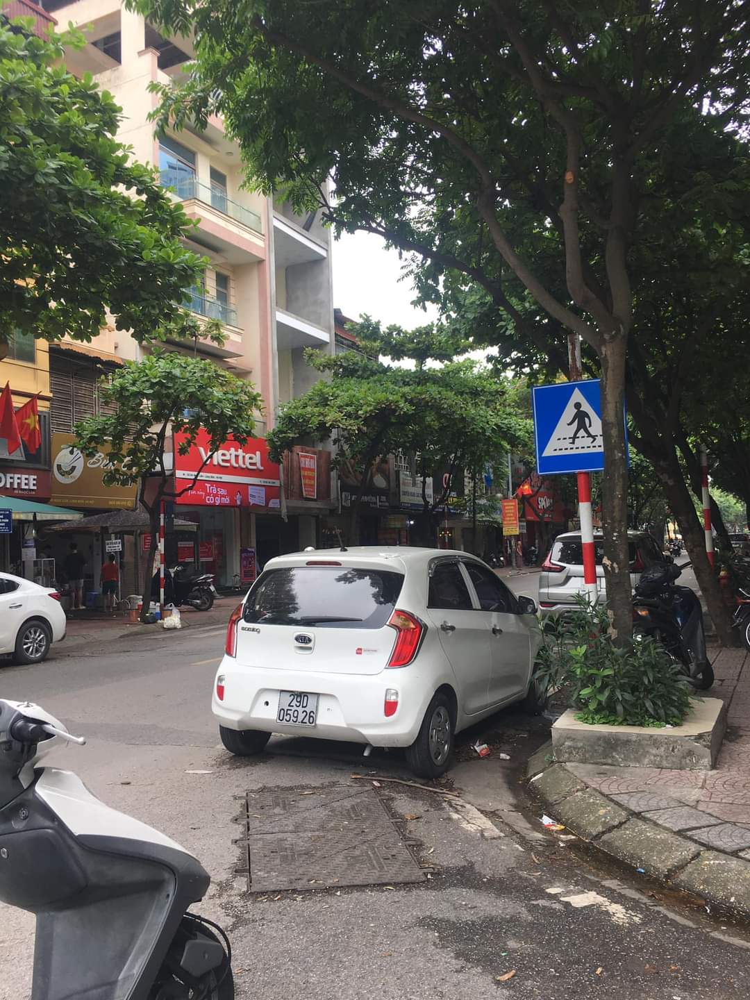 MẶT PHỐ NGỌC LÂM - LONG BIÊN, MẶT NGÃ 3 SIÊU RỘNG - KINH DOANH BÁN ĐẤT TẶNG NHÀ 275M2 57.5 TỶ