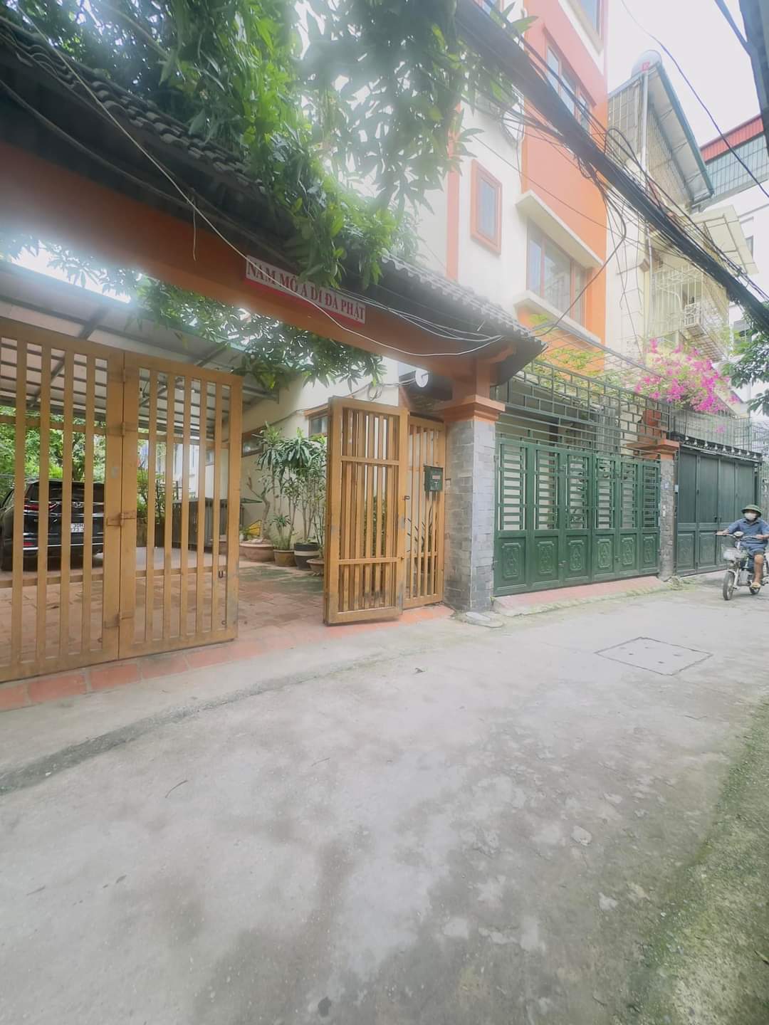 BÁN NHÀ 5 TẦNG THANG MÁY - Ô TÔ VÀO NHÀ - MẶT NGÕ THÔNG - KINH DOANH NHỎ NGỌC THUỴ DÂN XÂY CỰC ĐẸP 9TY