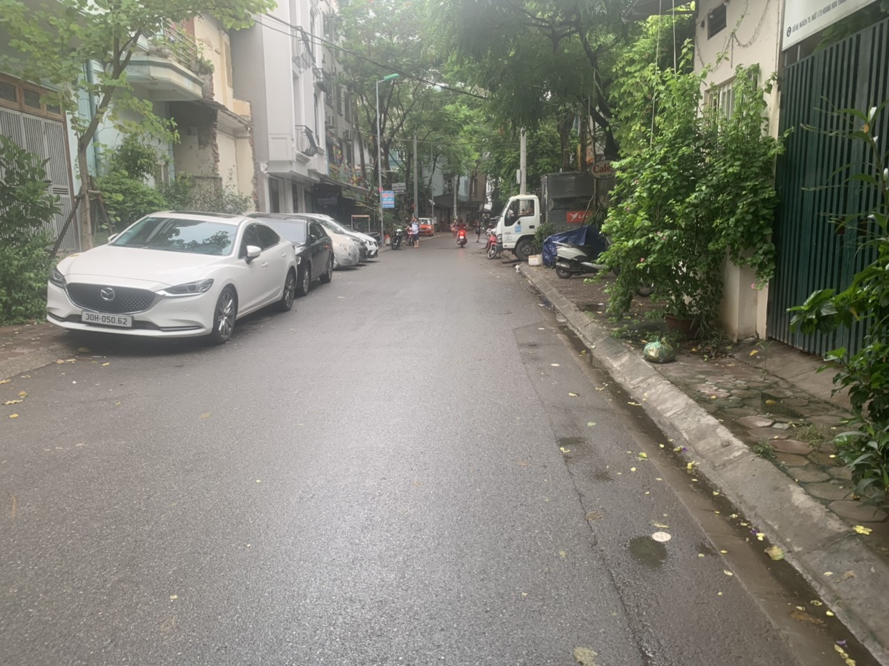 ( Hết OXY ĐÀM LÀ BÁN ) 240M2 Mặt Tiền 13M -48 Tỷ Vỉa hè KD 2 ÔTÔ Tránh Đỗ