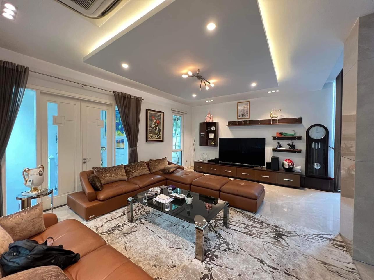 BÁN BIỆT THỰ VƯỜN ĐÀO DIỆN TÍCH 368M2 - 4 TẦNG, MẶT TIỀN 21M, GIÁ CHÀO 190 TỶ (CTL)