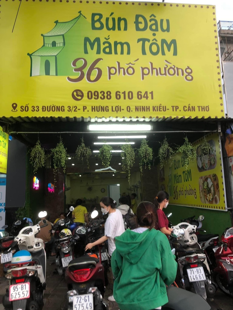 Sang quán mặt tiền đường 3/2, quán có lượng khách ổn định, do chủ quán có việc về Bắc nên sang. Và hổ trợ dạy lại công