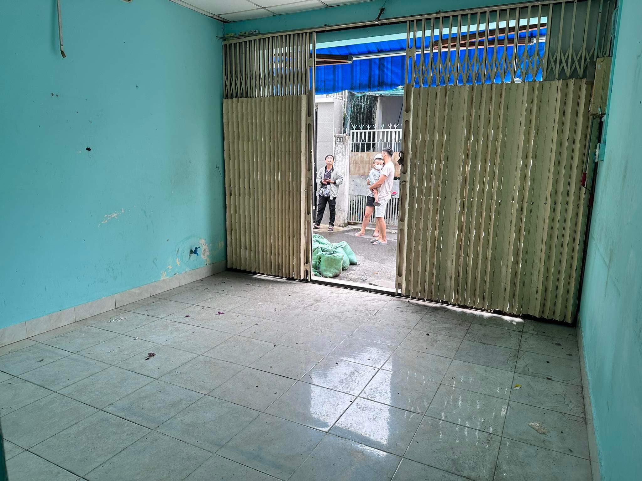 Bán Nhà Gần Bệnh Viện Thủ Đức, Tam Bình 38m2, 2 tầng chỉ có 2.6 tỷ, xe hơi ngủ trong nhà