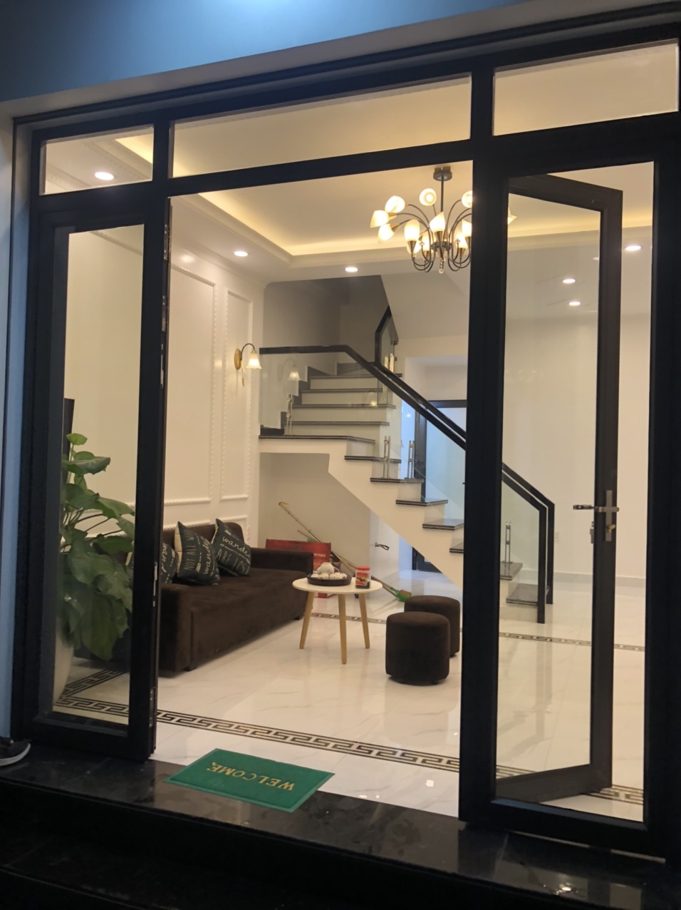 Bán nhà xây mới tinh ngõ 169 Đông Khê, diện tích 45m 4 tầng, GIÁ 2.98 tỉ độc lập riêng biệt