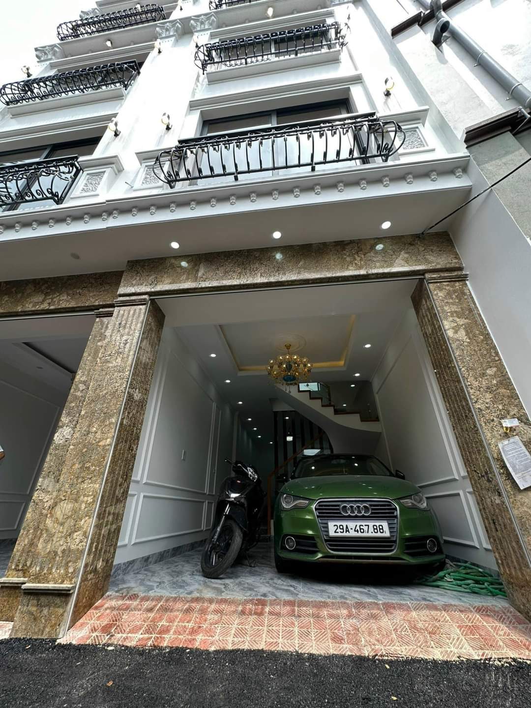 BÁN NHÀ BỒ ĐỀ DÂN XÂY NGÕ THÔNG CỰC ĐẸP Ô TÔ ĐỖ CỬA 5.6 TỶ.