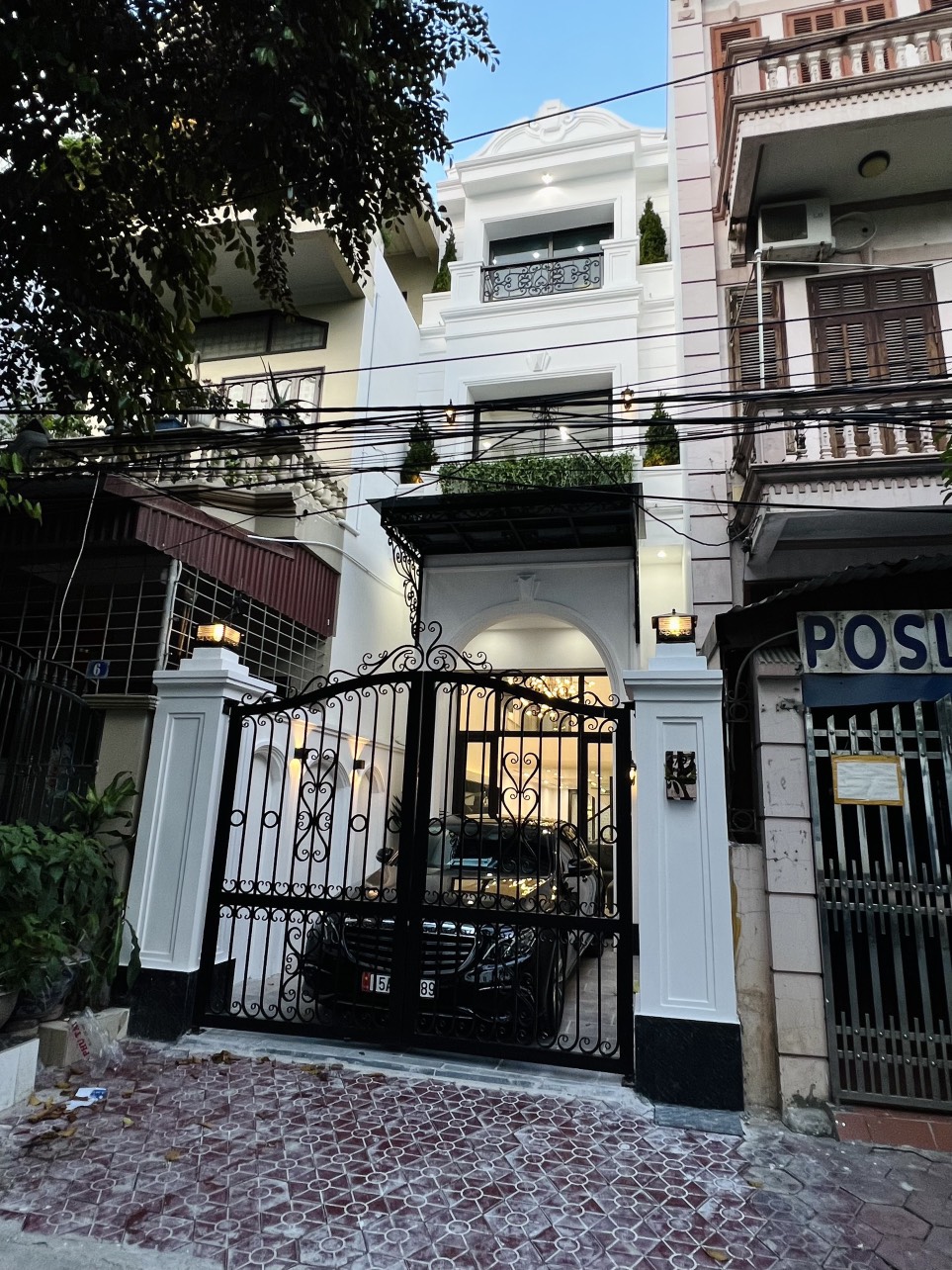 8.BÁN NHÀ ĐỘC LẬP 4 TẦNG MỚI ĐẸP NGAY NGÃ 4 CƠ ĐIỆN.