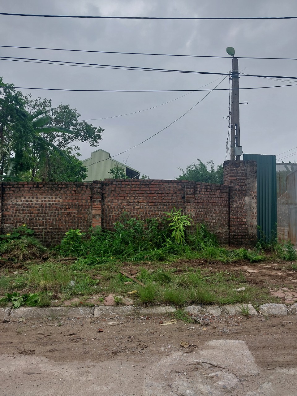 ĐẤT ĐẠI ÁNG Ô TÔ ĐỖ CỬA TRUNG TÂM QUẬN THANH TRÌ, NGÕ THÔNG THOÁNG AN SINH TỐT 50M2 2.3 TỶ