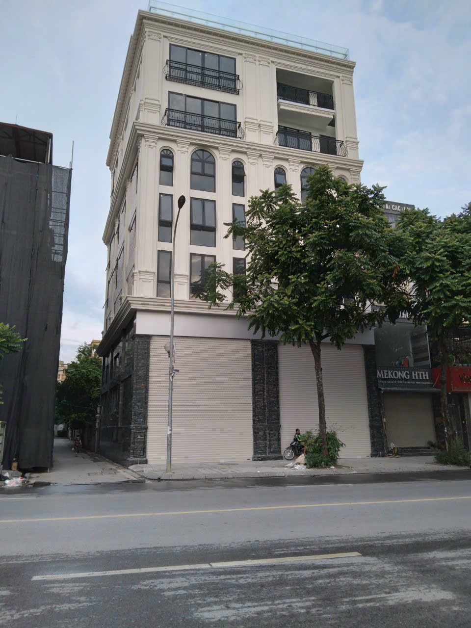 Tòa Văn Phòng 9 Tầng 130M2 MT 8M Mặt Phố Dịch Vọng Hậu - 2 Mặt Tiền Tước Sau 76 Tỷ