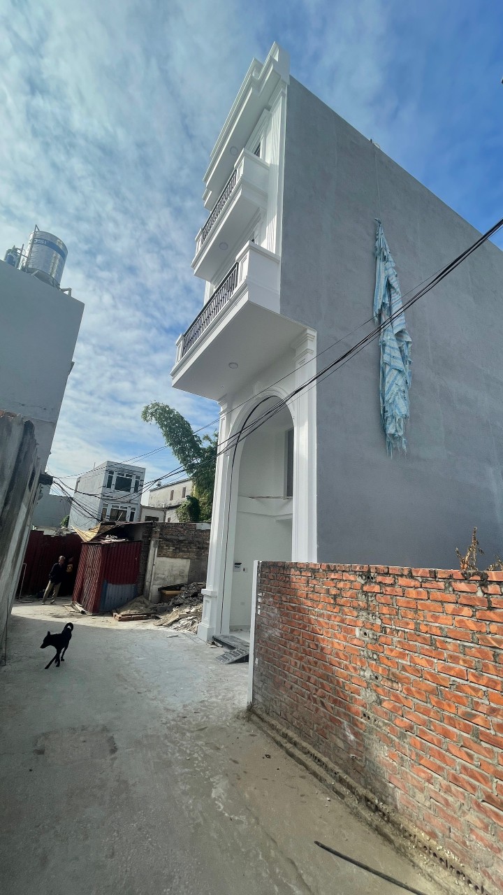 Bán nhà xây mới tinh đường Hồ Sen, 63m 4 tầng độc lập, GIÁ 4.4 tỉ sau mặt đường