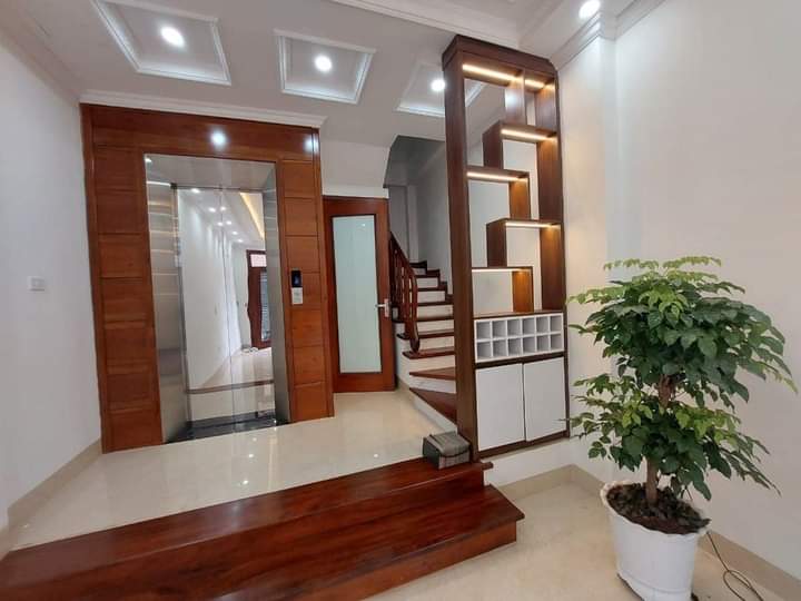 Bán Nhà Nguyễn Văn Linh Long Biên 7 Tầng, Thang Máy, FULL Nội Thất, Nhỉnh 5 Tỷ...