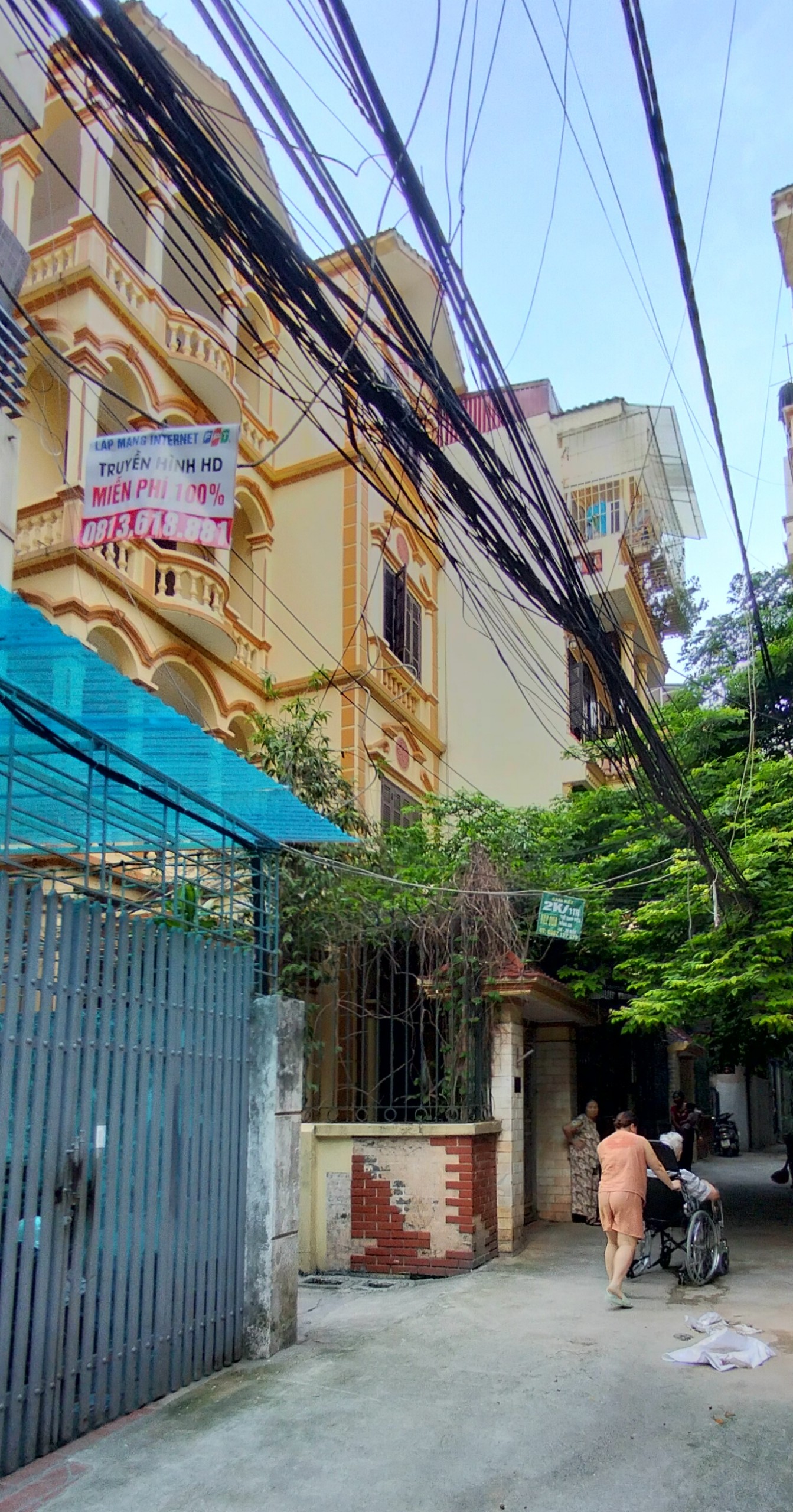 Bán gấp Phú Diễn 61,2m2, 5PN ở biệt thự, 5 tầng 4.5tỷ