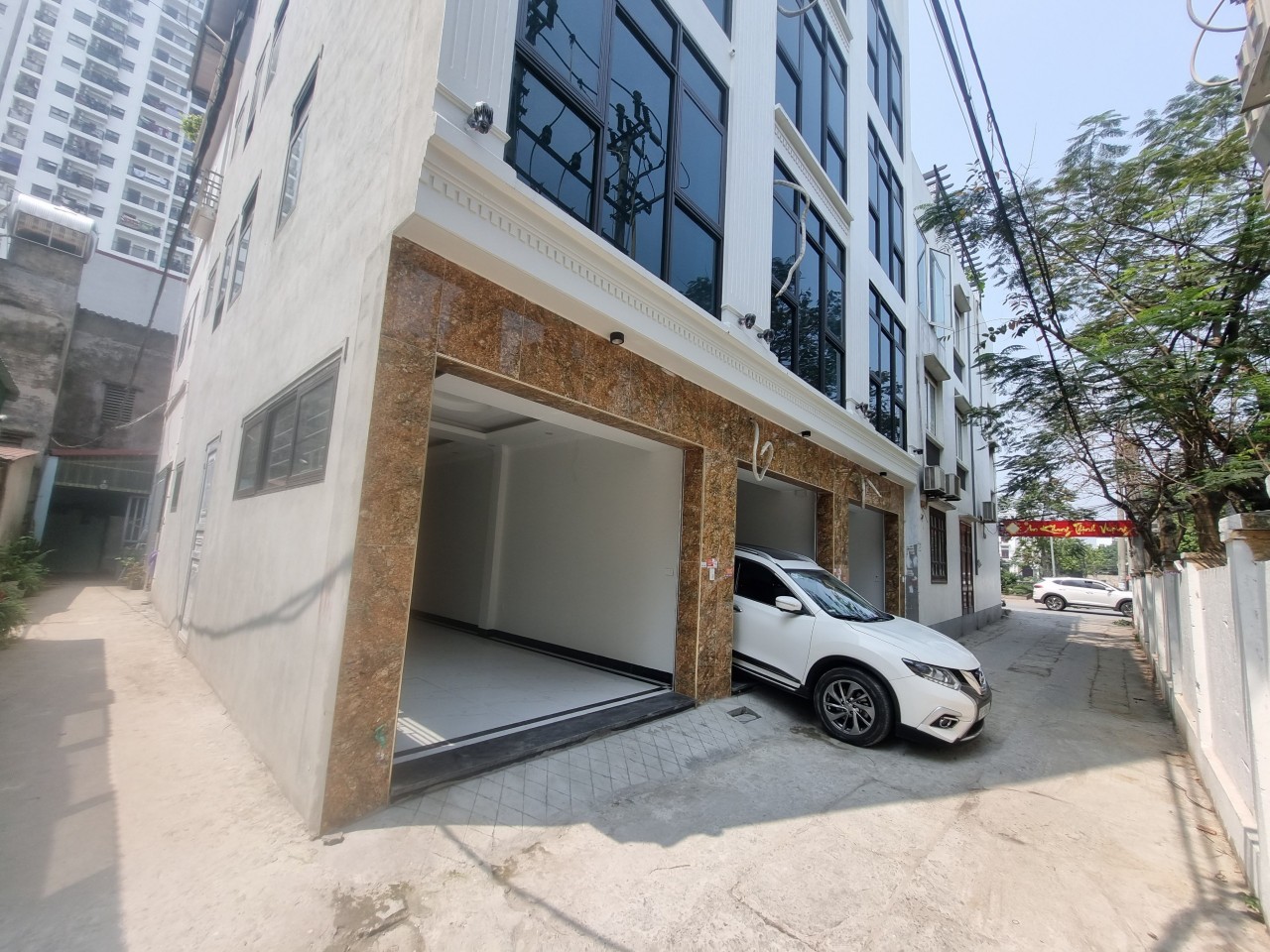 CẦN BÁN NHÀ 6 TẦNG THANG MÁY PHÚC LỢI LONG BIÊN CHỈ 5.5 TỶ