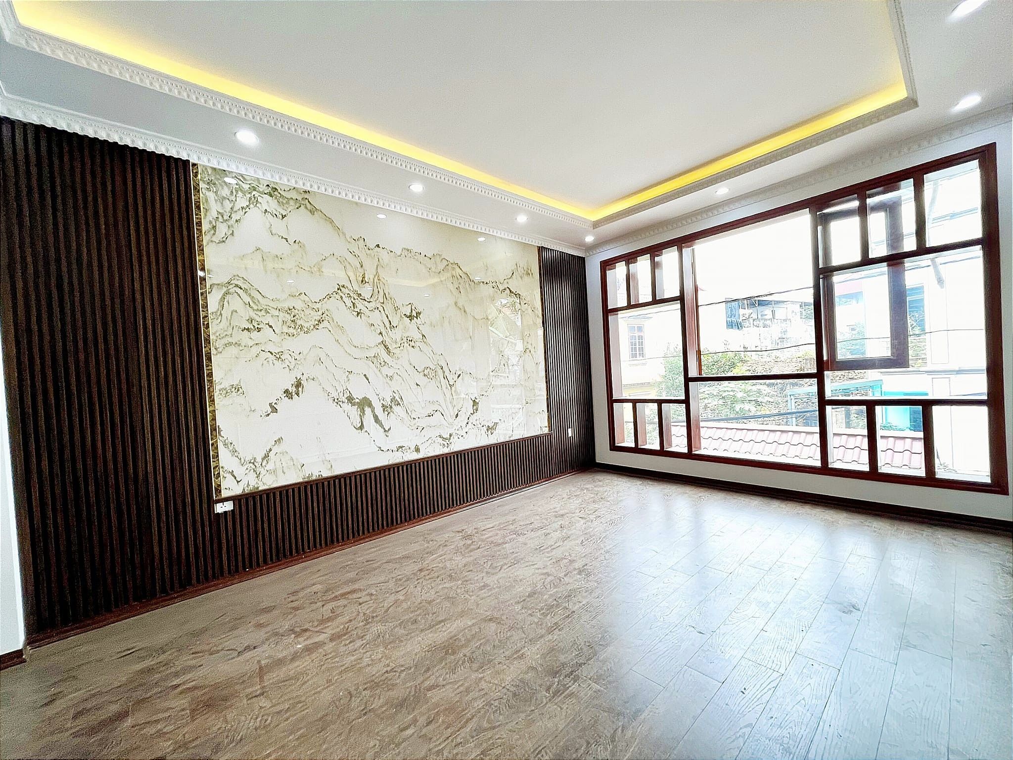 Bán nhà 71m2 Mặt phố Vũ Miên, Tây Hồ Gara Ô tô XỊN View Hồ Kinh doanh đa dạng 38.1 Tỷ