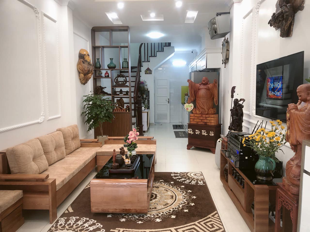 Bán nhà 37m2 phố Âu Cơ, Tây Hồ Dân xây 5 tầng 10m 2 Ô tô đua 3.3 Tỷ.