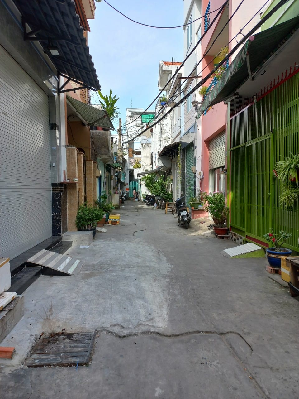 Bán nhà 2 tầng, Hẻm xe hơi Bà Hom, Quận 6, 23m2, chỉ 3.05 tỷ TL.