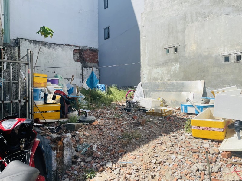 SƠN TRÀ-BÁN ĐẤT KIỆT LÂM HOÀNH GẦN BIỂN-86M2-NGANG5M-NHỈNH 3 TỶ