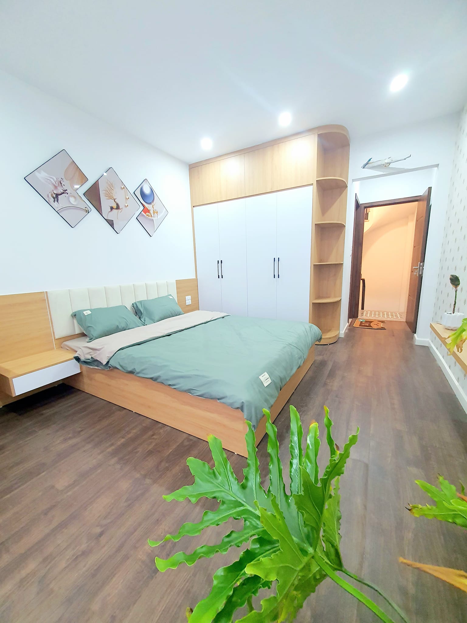 Bán căn nhà 46m2 phố Vũ Miên, Tây Hồ Thang máy XỊN 6 tầng 10m Ô tô phi 7.9 Tỷ