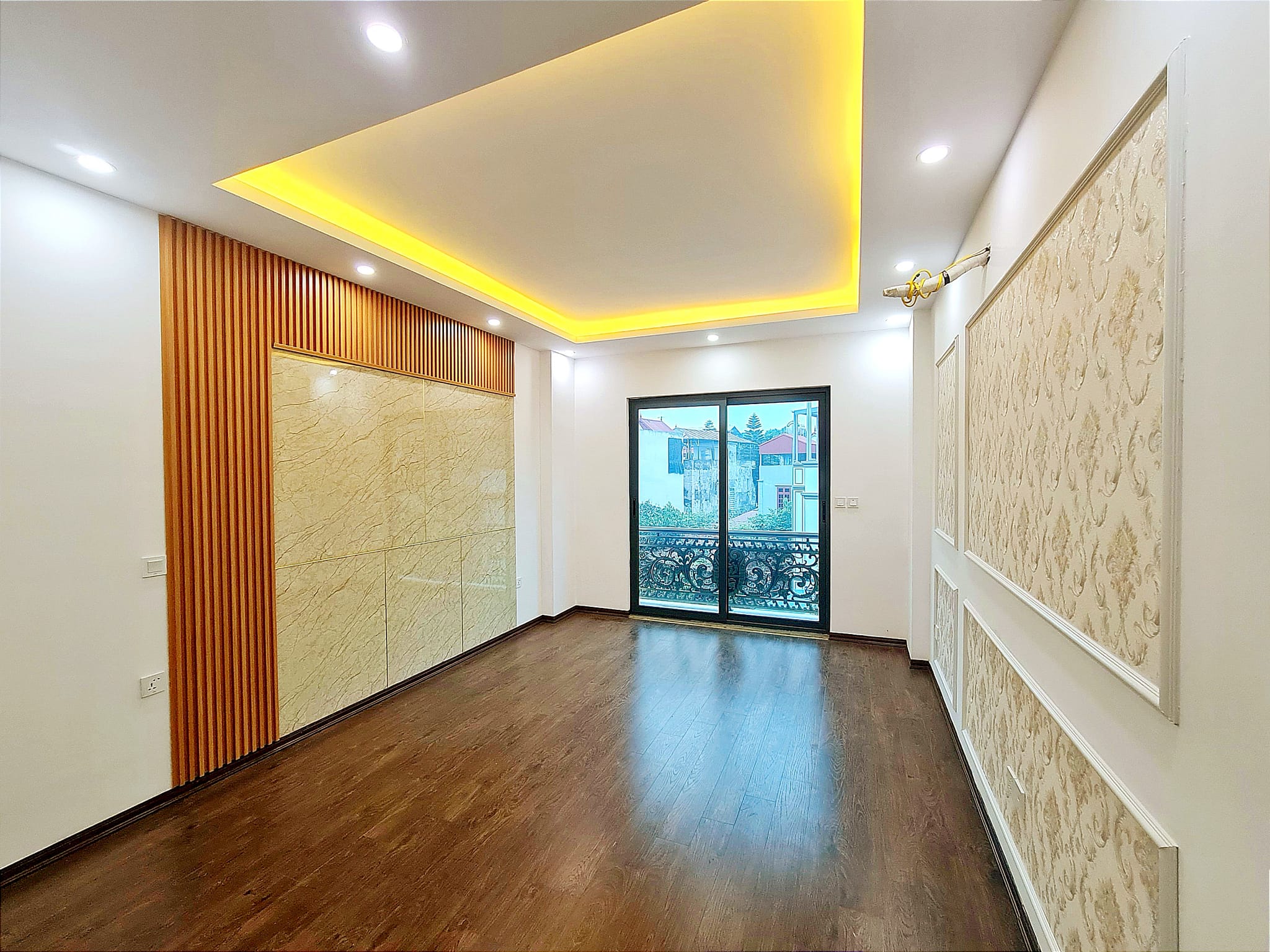 Bán nhà 72m2 Mặt phố Vũ Miên, Tây Hồ Gara Ô tô XỊN Vỉa hè Kinh doanh 38.3 Tỷ