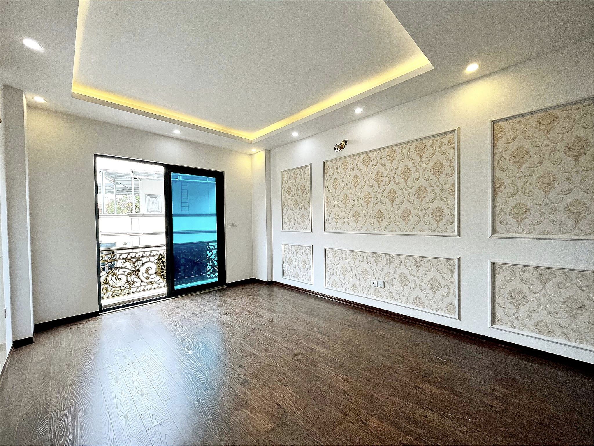 Bán nhà 75m2 Mặt phố Vũ Miên, Tây Hồ Gara Ô tô XỊN View Hồ Kinh doanh siêu tốt 38.2 Tỷ