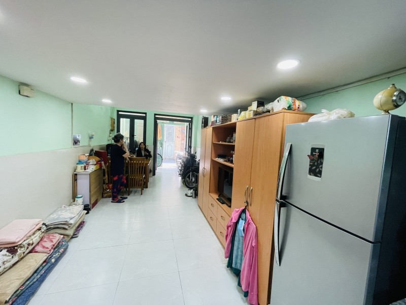 Bán nhà gần Cư xá Đồng Tiến, Quận 10, 34m2, hẻm 8m, chỉ 2 tỷ X