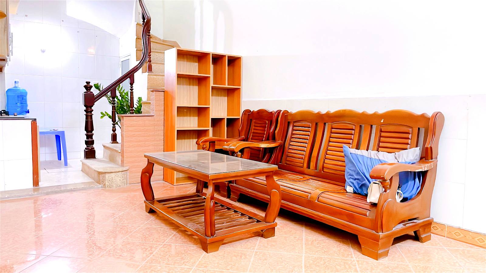 Bán nhà trung tâm quận Cầu Giấy,nhà đẹp sẵn ở ngay Dt 28m2*5t giá 3,48 tỷ