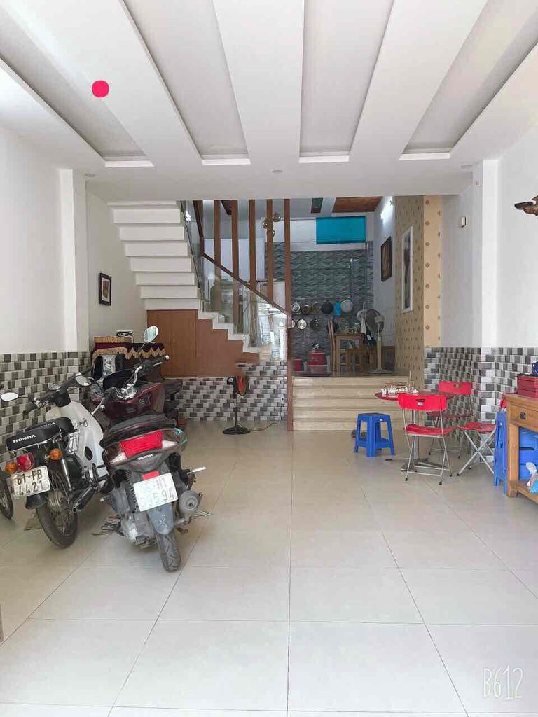 Bán đất tặng nhà mặt tiền đường số 85 P.Tân Quy