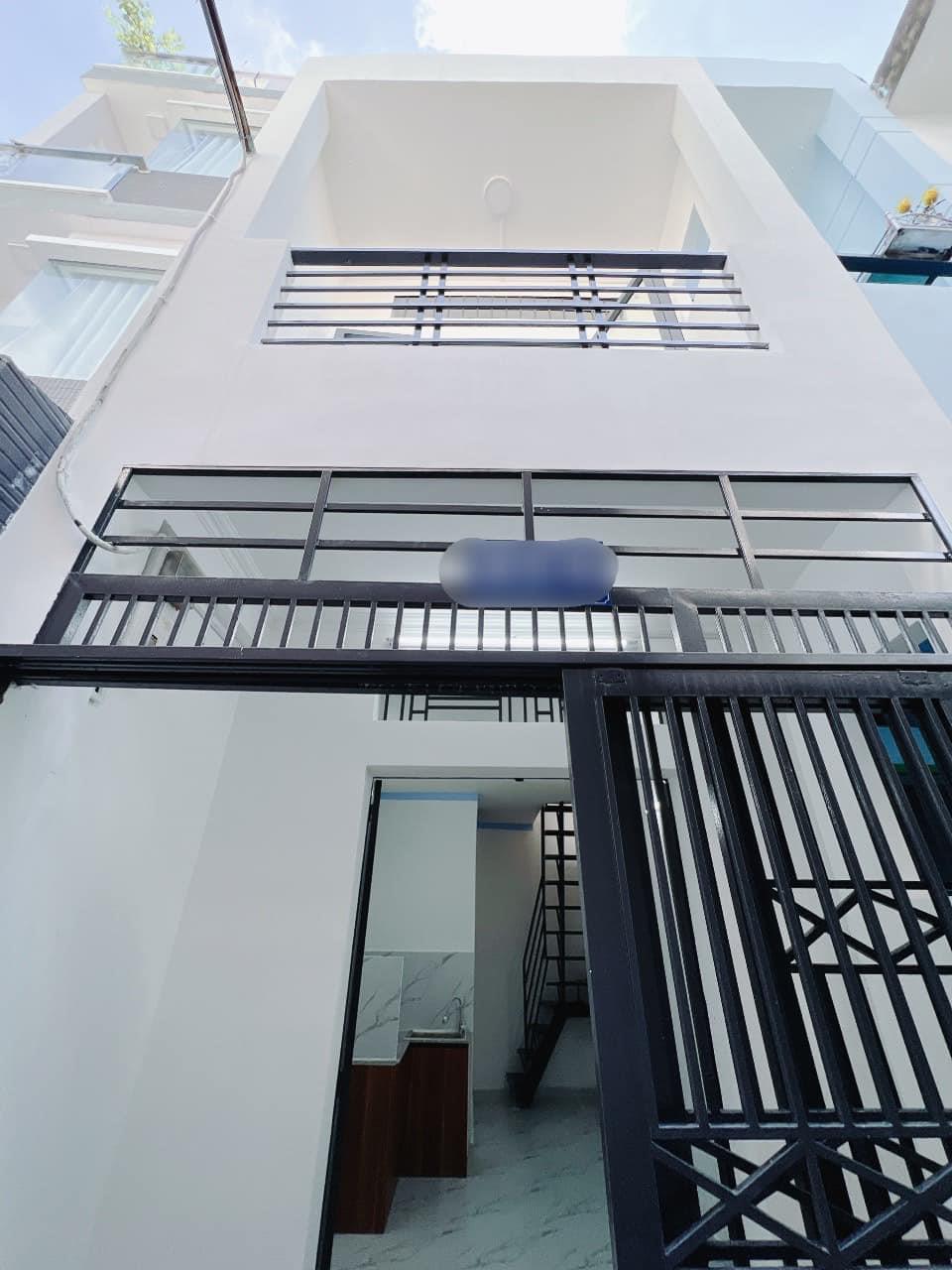 CHƯA ĐẾN 2 TỶ - NHÀ SÁT Q1 - DTSD 35M2 - 2 TẦNG - ĐOÀN VĂN BƠ - SHR