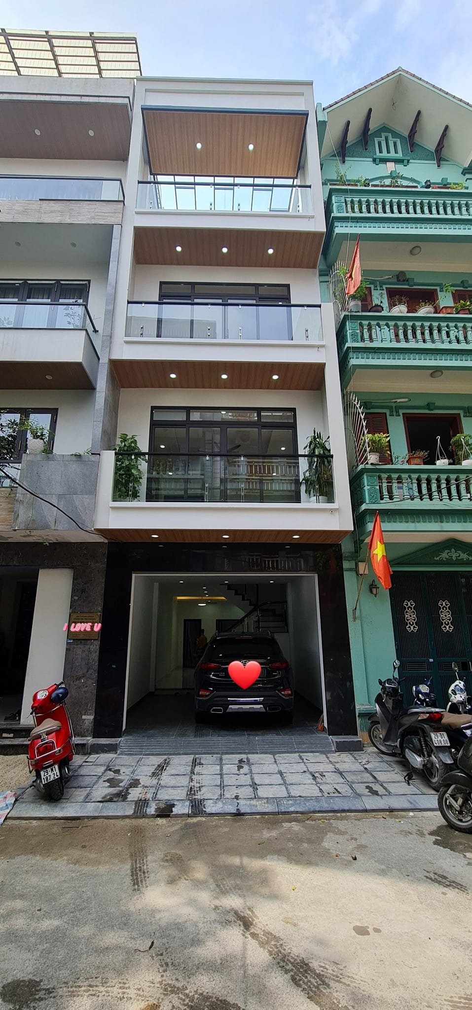 Bán nhà phố Đội Nhân 100m2 – 4 tầng – mặt tiền 7.5m – Phân lô – Ô tô tránh – Chỉ 11 tỷ.