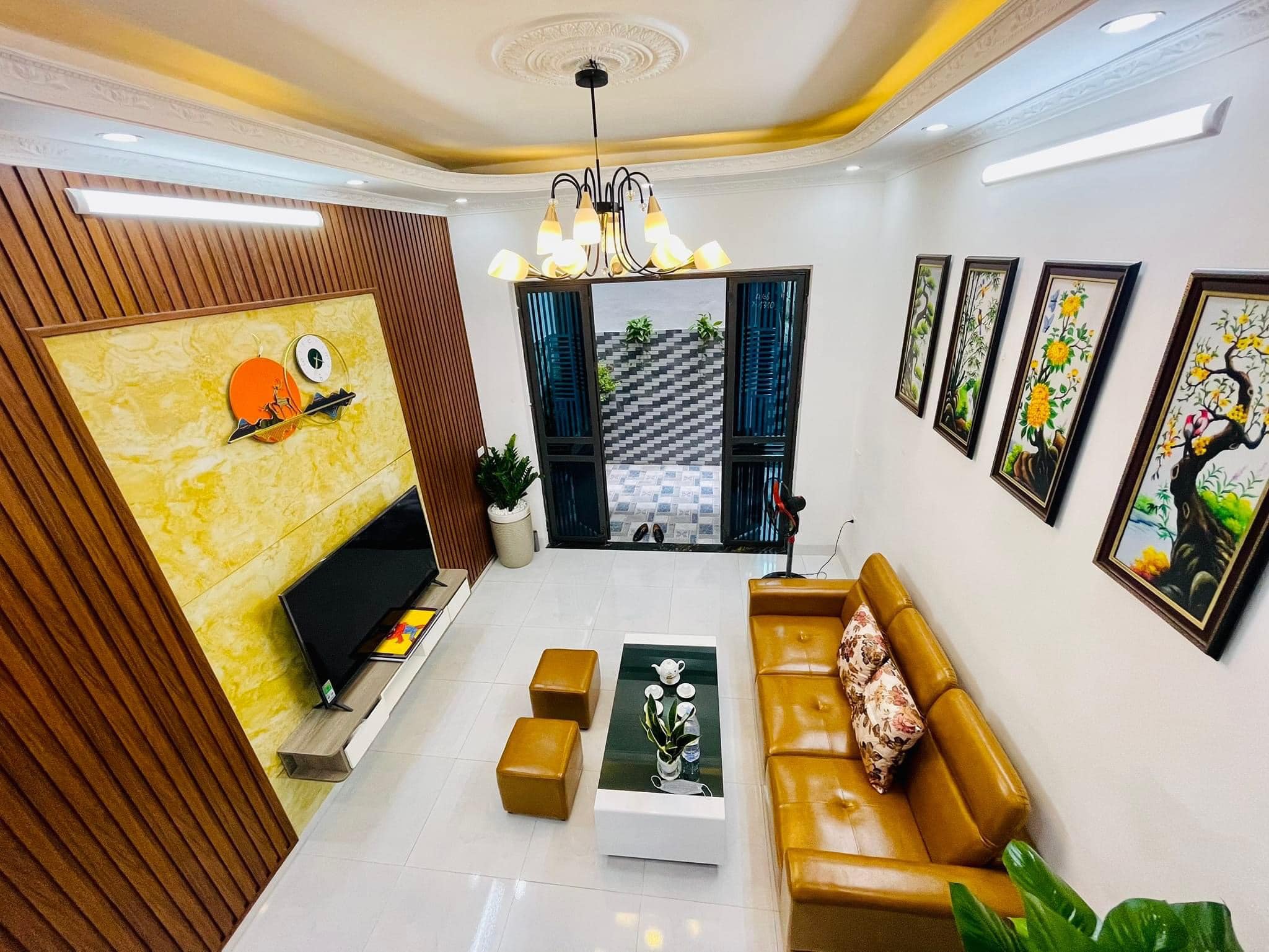 Bán Nhà Kim Giang, Ngõ Đẹp Gần Khu Đô Thị Mới Đại Kim, 45m2 x 5Tầng, Gần Đường Lớn Ô Tô, Giá Nhỉnh 4 Tỷ.