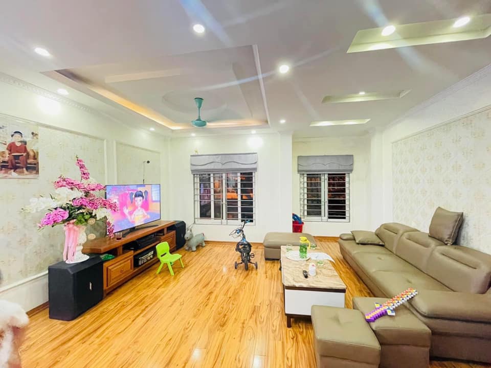 Bán nhà phố Vĩnh Phúc, quận Ba Đình. DT 30m x 4 tầng x giá 2.85 tỷ.