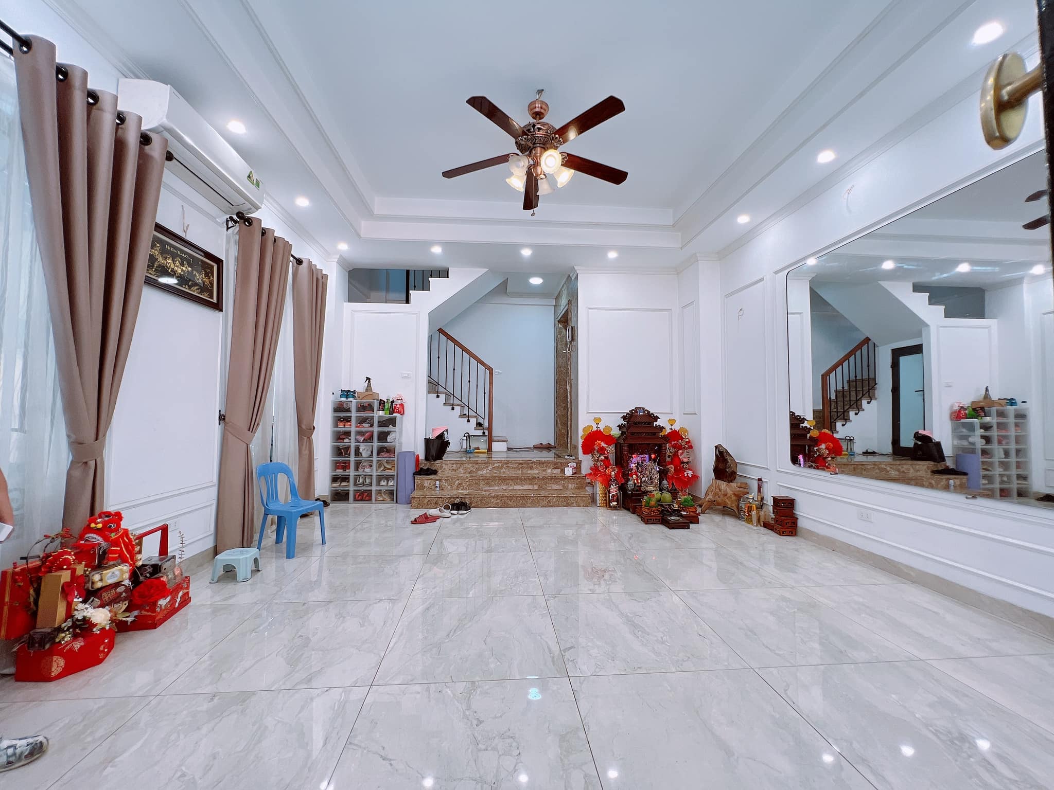 NHÀ ĐẸP MẶT PHỐ - 5 TẦNG THANG MÁY CHỦ TỰ XÂY NỘI THẤT CAO CẤP LÔ GÓC 1 MẶT PHỐ 1 MẶT NGÕ