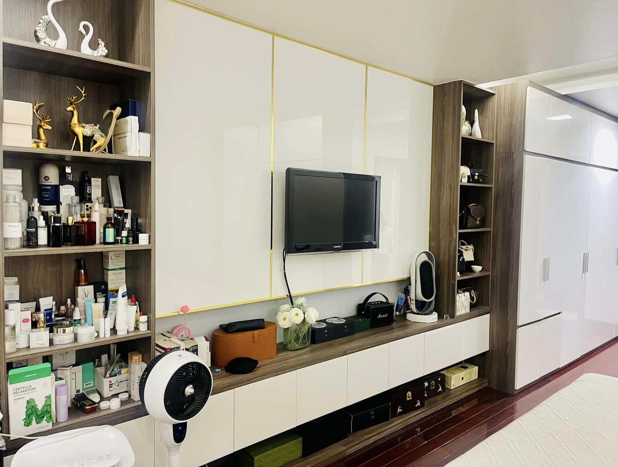 Bán nhà phố DỊCH VỌNG Cầu Giấy phân lô ô tô KD, 70m mt 5,5 chỉ 13 tỷ .