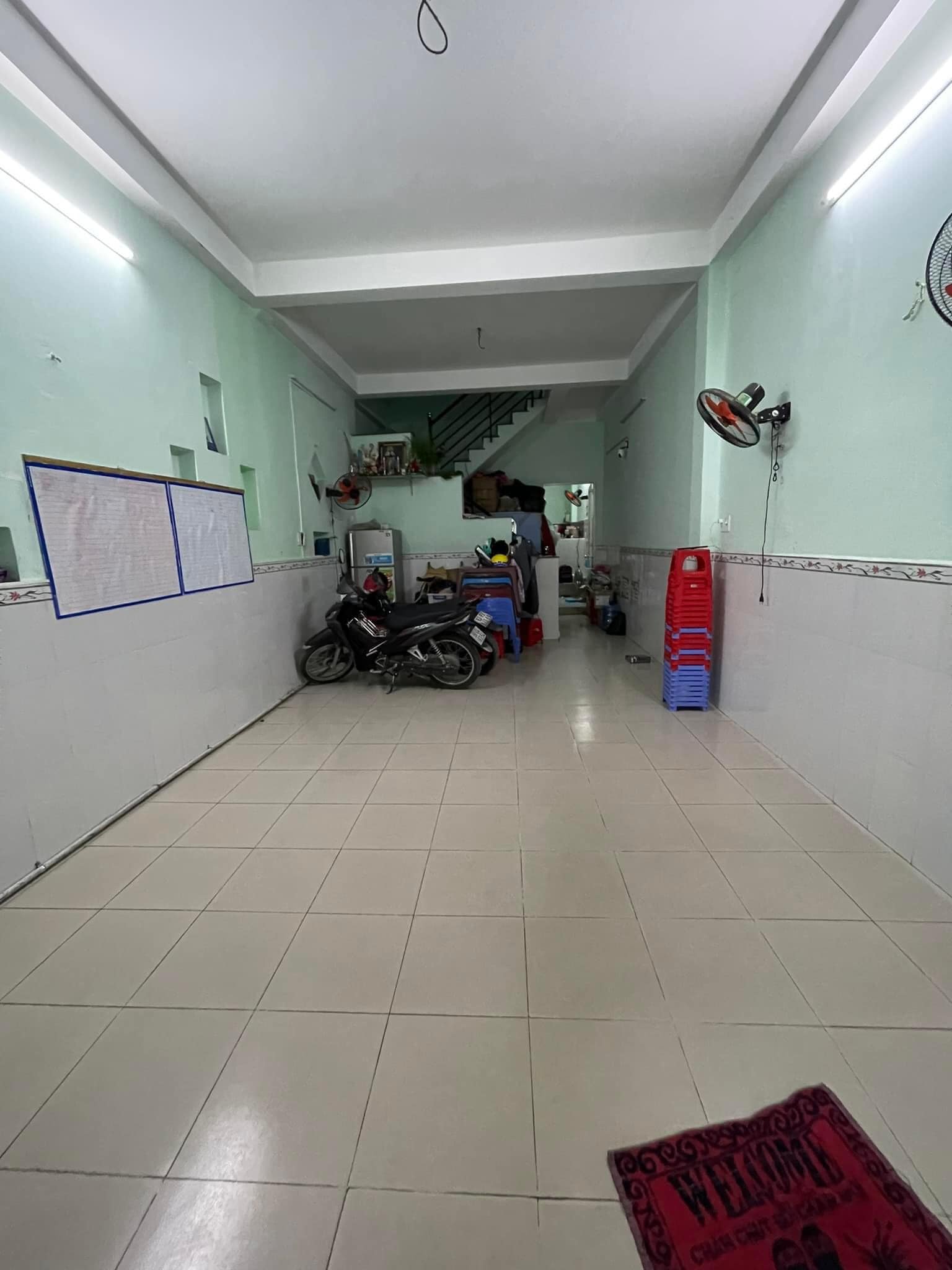 Nhà TT Quận 7 Có Phòng Cho Thuê Dòng Tiền Hàng Tháng - 4 Tầng - Oto Đỗ Cửa - KCX Tân Thuận - Giá Chỉ 7,48Tỷ.